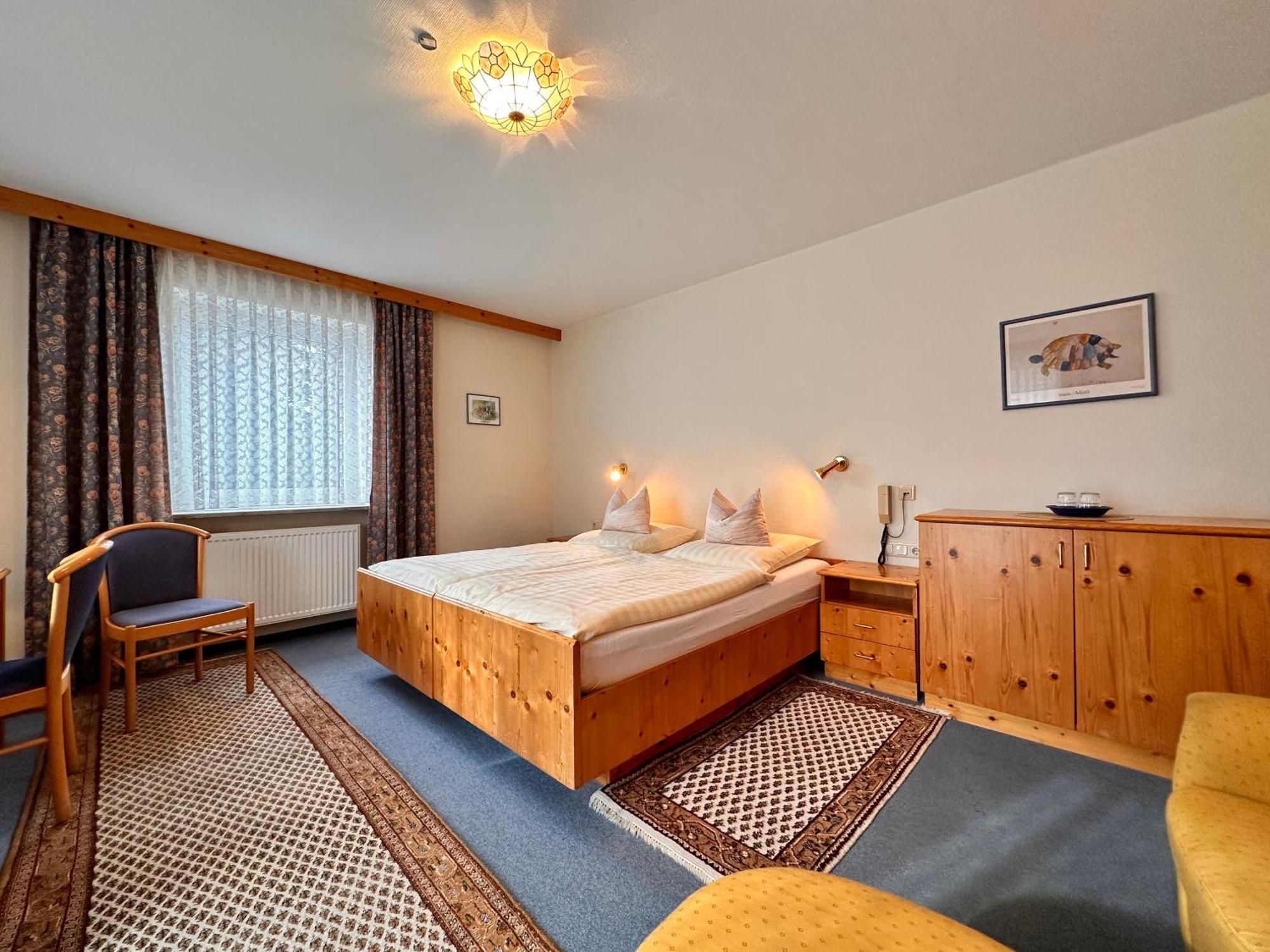 Pension Zum Loewen, Parkplatz, Fruehstueck, Wlan, Zentral Bad Steben Extérieur photo