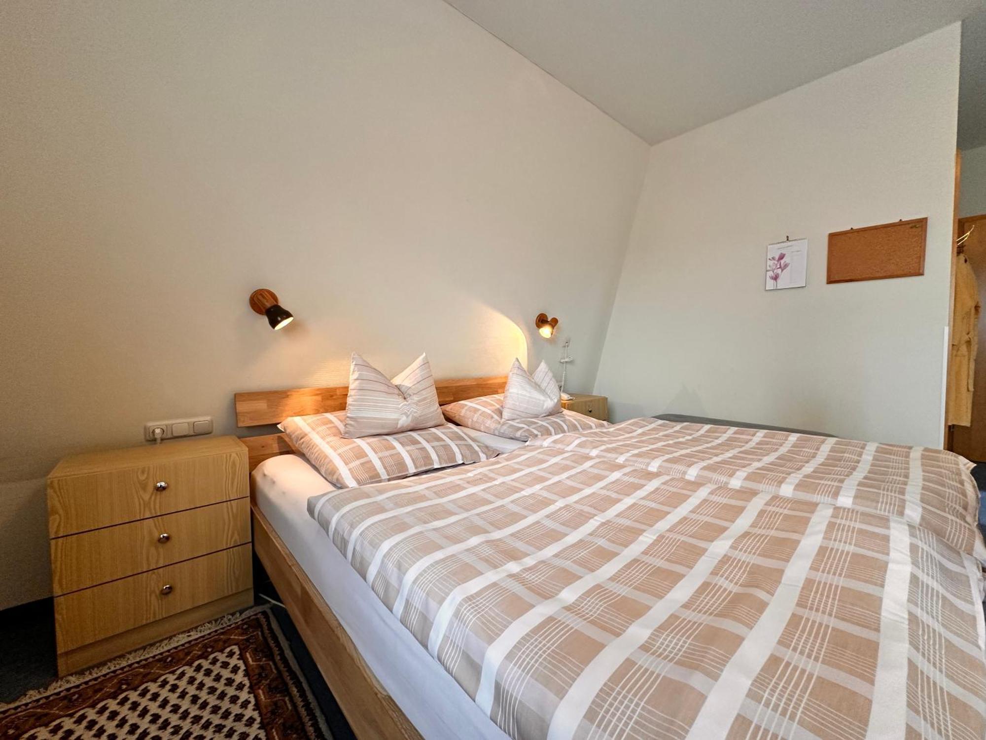 Pension Zum Loewen, Parkplatz, Fruehstueck, Wlan, Zentral Bad Steben Extérieur photo