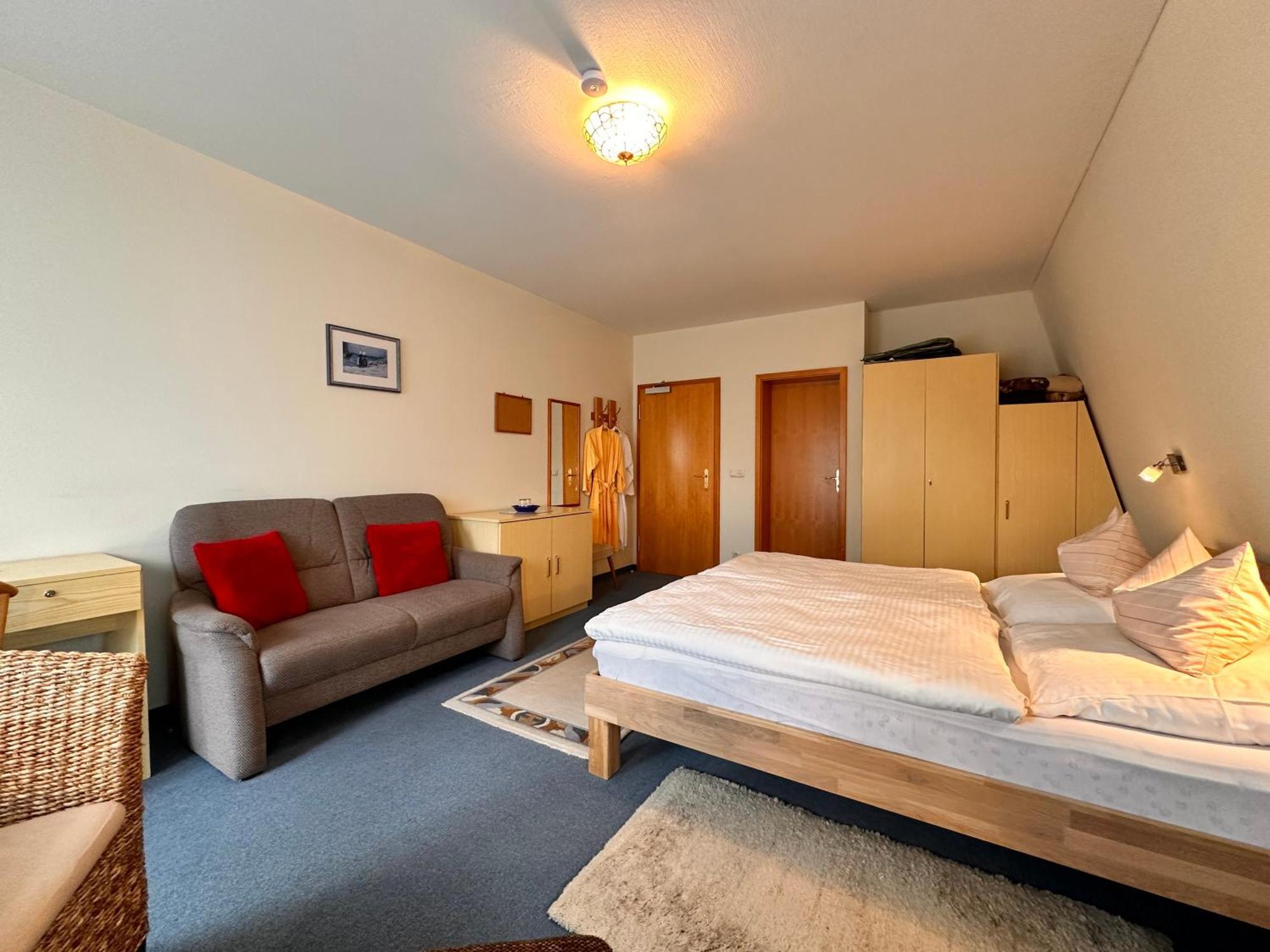 Pension Zum Loewen, Parkplatz, Fruehstueck, Wlan, Zentral Bad Steben Extérieur photo